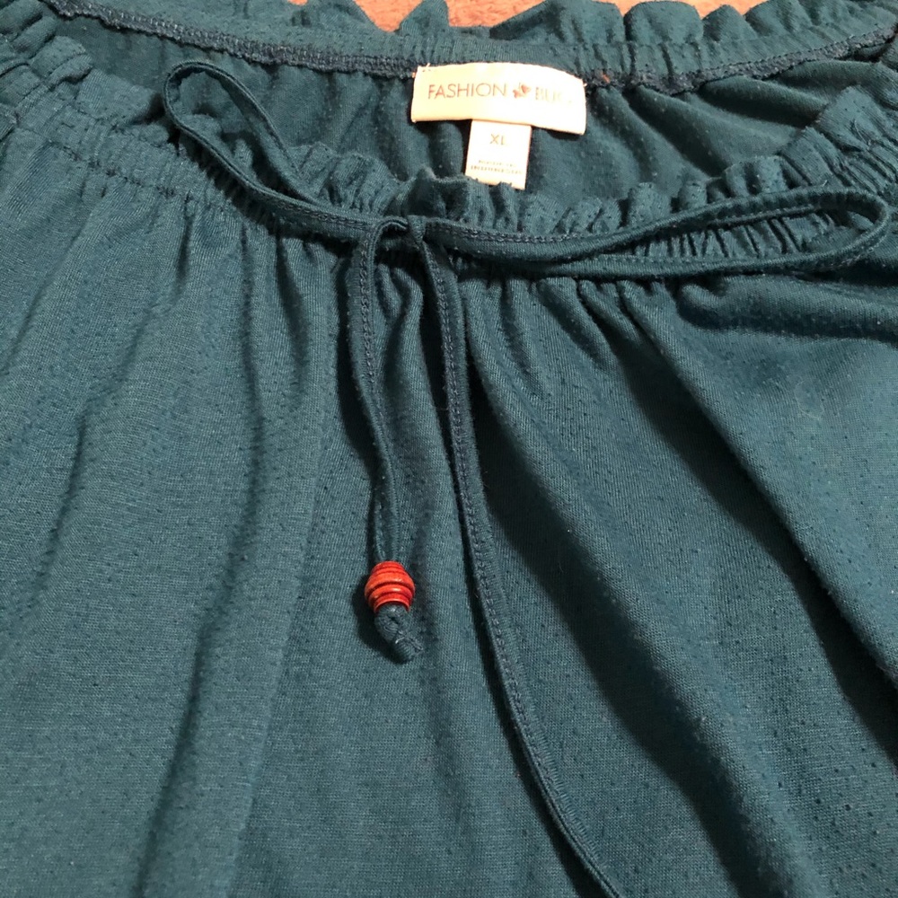 Beautiful Turquoise blouse - Picture 2 of 8